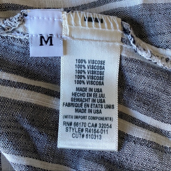 NEW Cloth & Stone Button Back Black & White Cropped Top - Picture 5 of 6